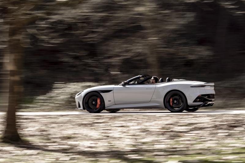 Aston Martin DBS Superleggera Volante | les photos officielles